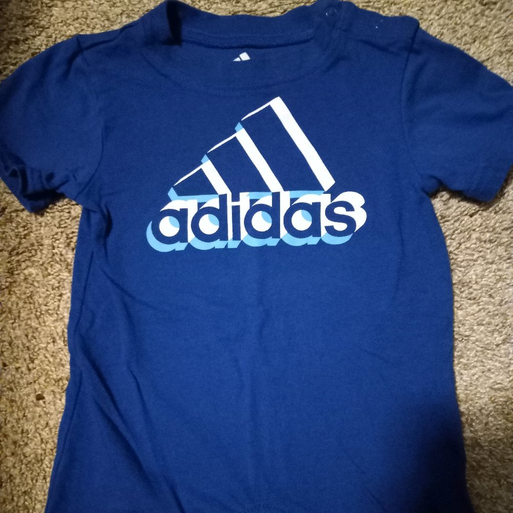 Adidas romper